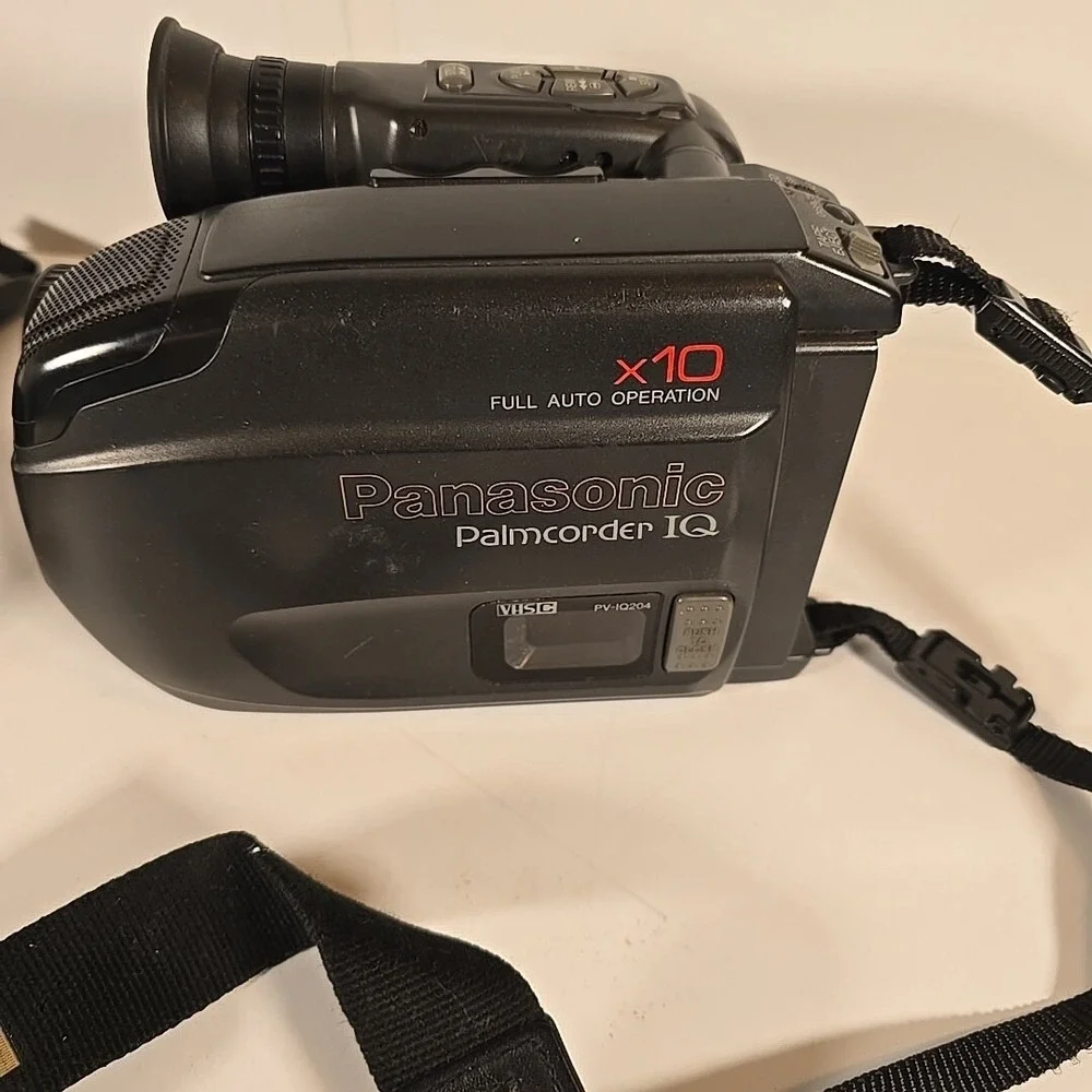 PANASONIC Palmcorder PV-IQ204 VHS-C Color Video Camcorder Tested With Power Cord